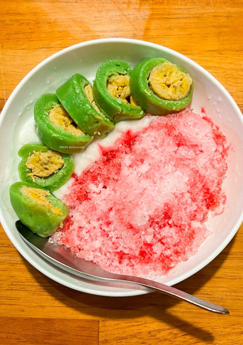 kindymoh's tweet photo. Re-share Es Pisang Ijo enak dan lembut buat menu buka puasamu.. Yang udah recook boleh tag #masakhariini yess 🙌🙌

👇🏻RESEP DI BAWAH👇🏻 https://t.co/Lh6RUznFXS