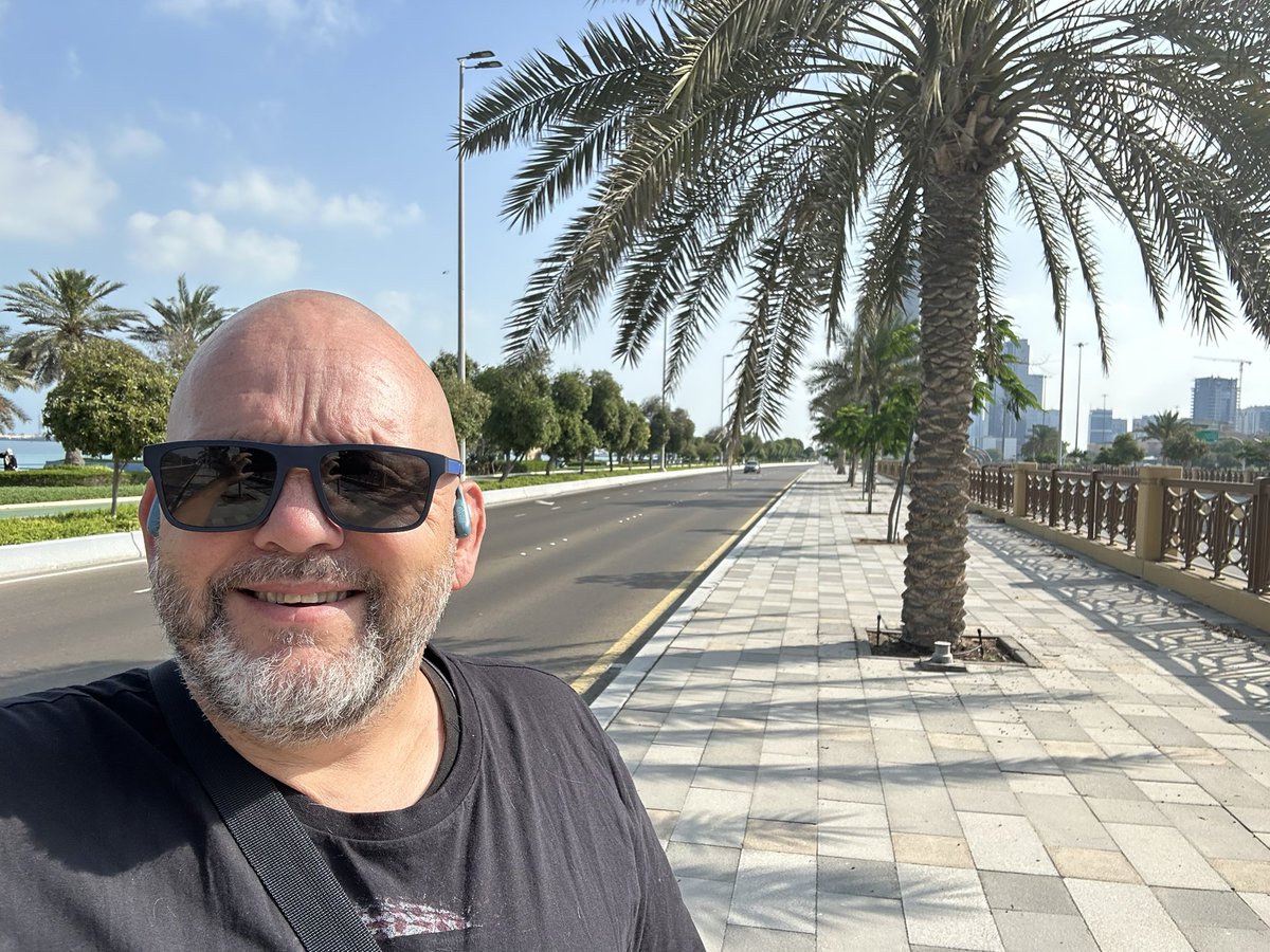 JulianBrammer's tweet photo. Day 25 - I am still completing at least 11000 steps every day in March to raise awareness for #ProstrateCancerUK; and to support their vital research!
https://t.co/GKflDBdSSv
#MarchtheMonth #prostatecanceruk #cancer #prostate #menshealth #prostatecancerawareness https://t.co/IzhvqJFl1R