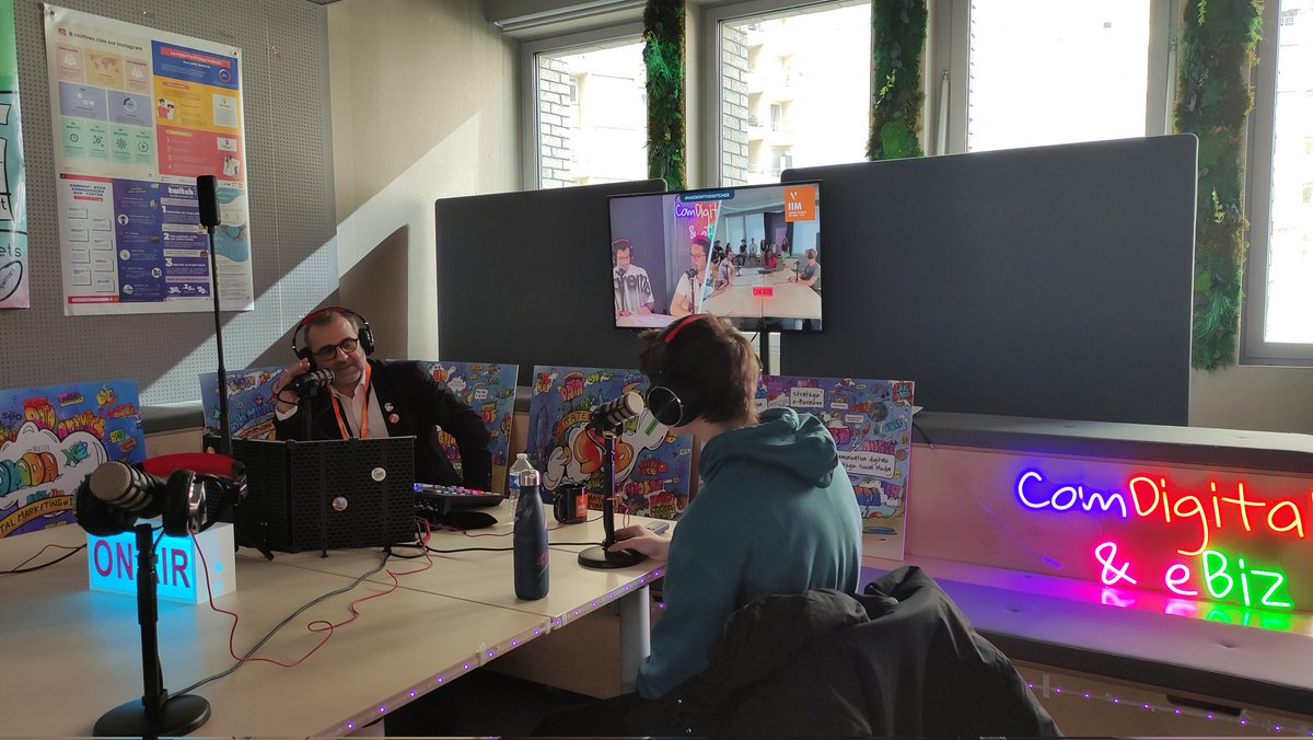MedinaKone's tweet photo. Journée Porte Ouverte à l'@IIMparis . Découvrez la 1ere école du #numerique ! Voici @Corto13 avec un candidat testant le pouvoir de la voix
Hors #parcourssup : #communication #marketingdigital #3d #jeuvideo #coding #devweb #creation #design #gaming #jpoiim #cdeb https://t.co/8jxsTTqwjA