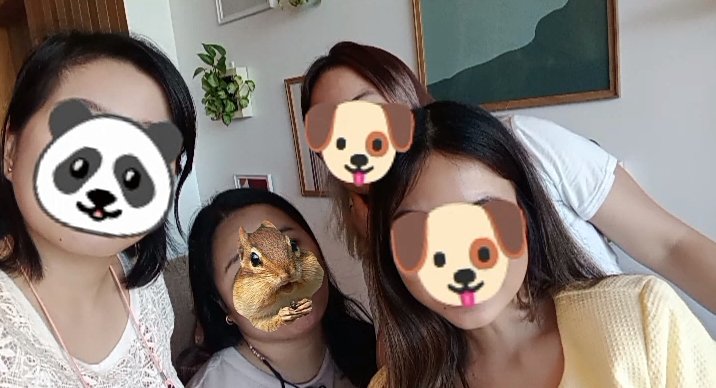 ohlittlestar's tweet photo. Nag-selfie pa tayo, ayaw namang magpakita ng mga mukha π Nice to meet you po. Congrats, @furawaari π«Ά Mga solo flight, nagsama-sama π
@zhngll @ystelmysunshine
P.S. Naenjoy ni Yanan yung pandesal βΊοΈ #ForYEOONE_InFullBloom https://t.co/xqNNjztvGY