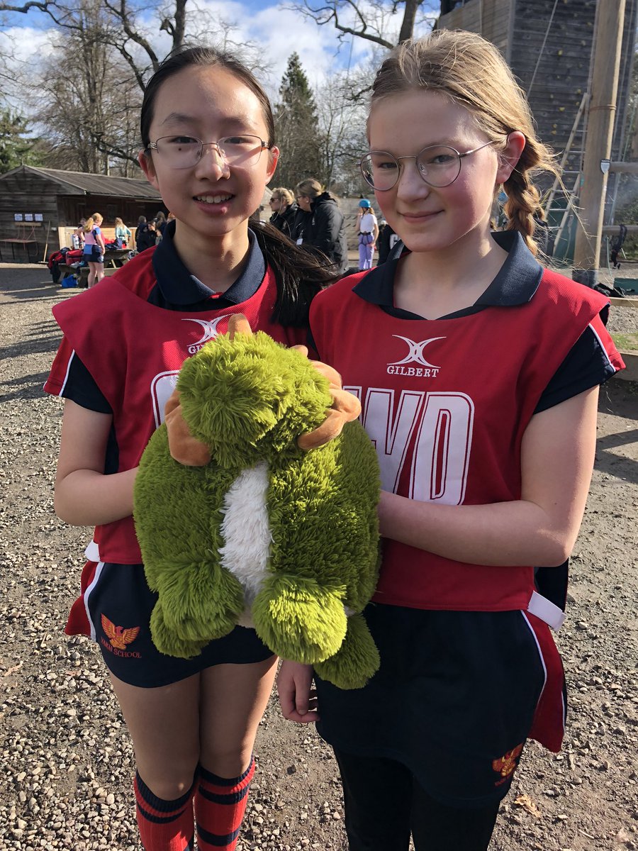 yarmgirlsgames's tweet photo. Match 2 PoMs for team Douglas: Claudia and Yuhe! #TeamYarm #solidindefence #TeamDouglas https://t.co/uGB8HTKCHs