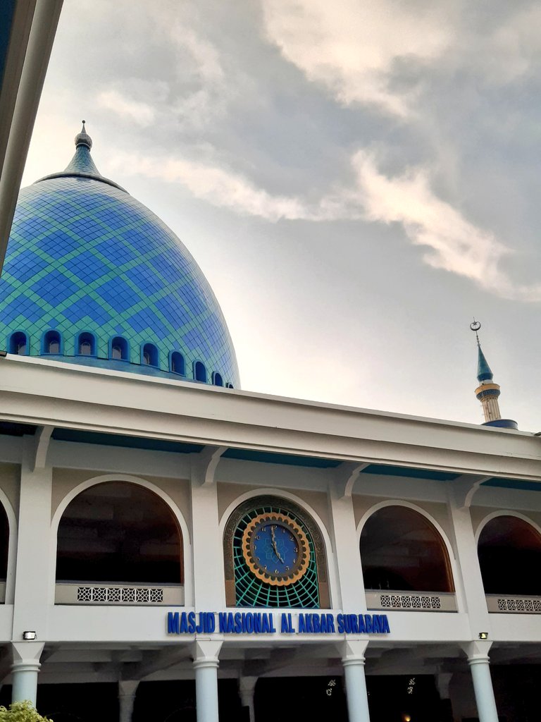 Aunaca1's tweet photo. Senja disudut kuba al-akbar
#Mosque #senja
@e100ss @Youthssfm https://t.co/2mUrtwuIeg
