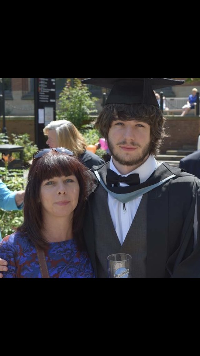 Happy 30th Elliot  <a href="/Skiddler/">Elliot</a> . Have a great day.❤️❤️🥰🥰