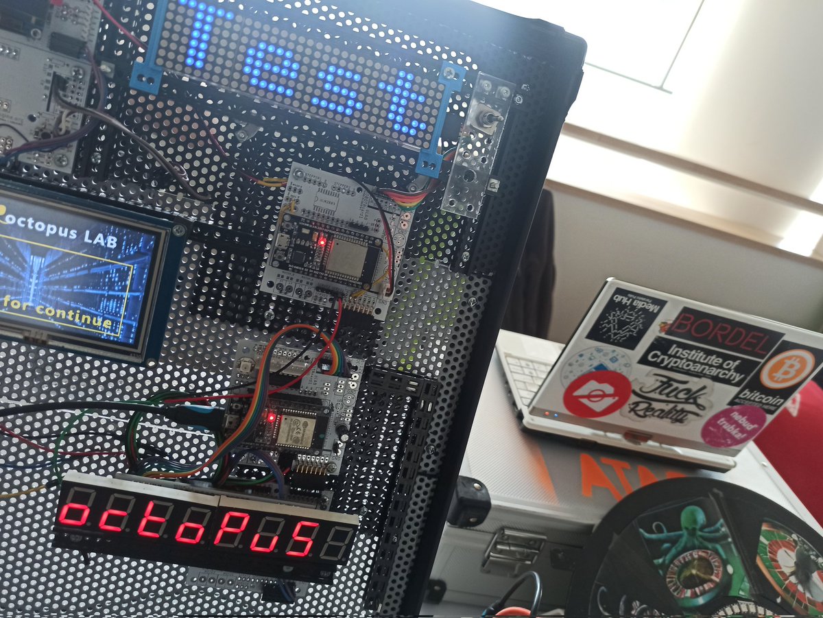LabOctopus's tweet image. #arduinoday #arduino #esp32
Jsme tu. Dorazíte ještě někdo? Do cca 15:30
robodoupe.cz/2023/arduino-d…