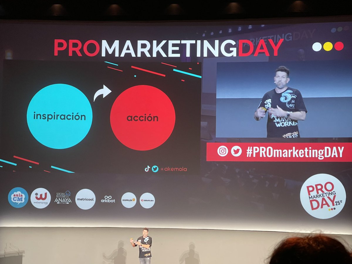 miguelfloro's tweet photo. Totalmente de acuerdo, la inspiración llega cuando te pones en marcha y comienzas a hacer cosas nos los cuenta @akemola en el #PROmarketingDAY https://t.co/06dhZYyVTN