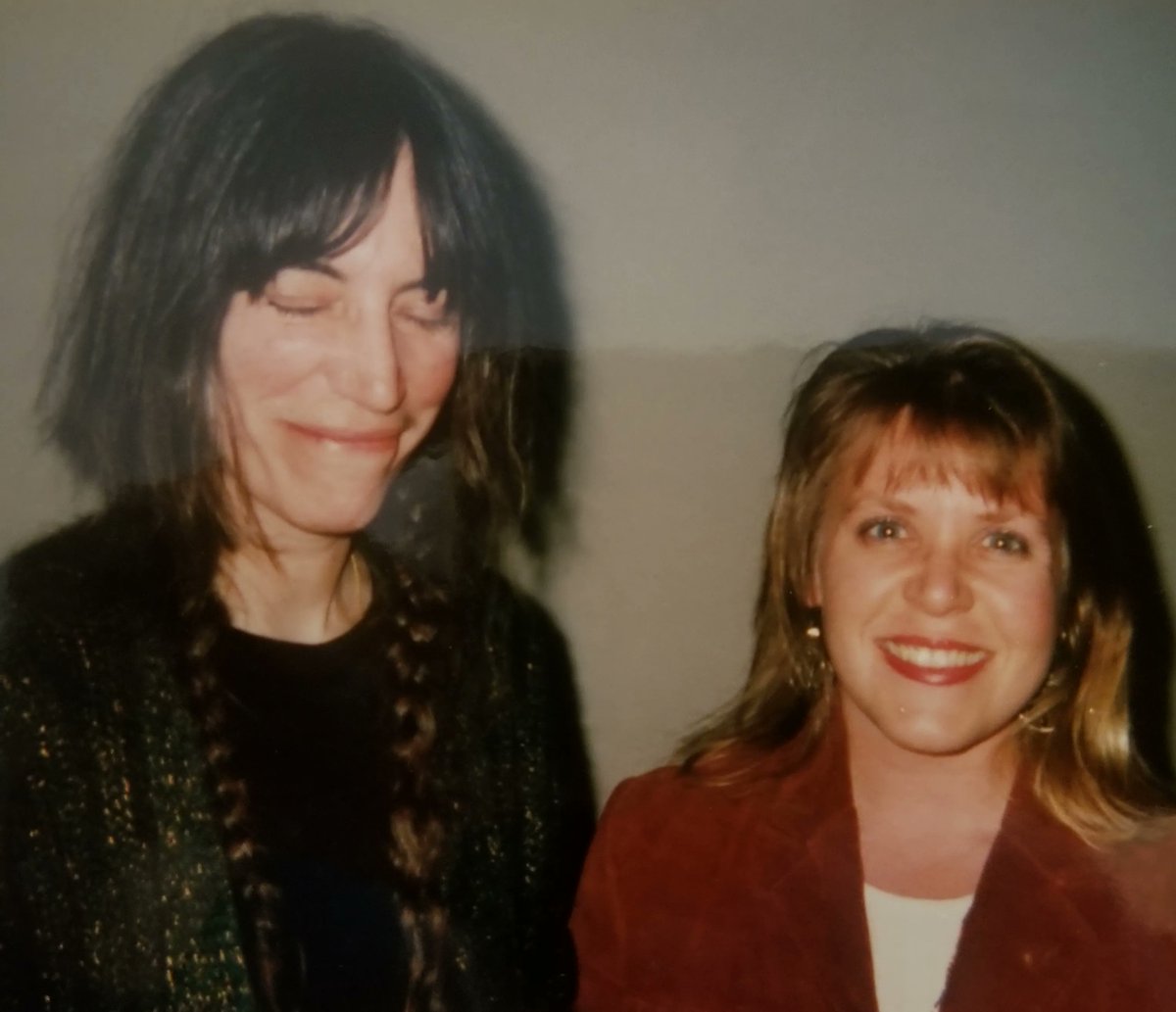 It's @JanetBardiniLAc with you until 10am. More #WomenWeLove this morning with selections from some of my faves, including the debut album from #PattiSmith, @HERMusicx and an #FUVLive performance from @AmyRay. Listen at 90.7FM, streaming at WFUV.org.