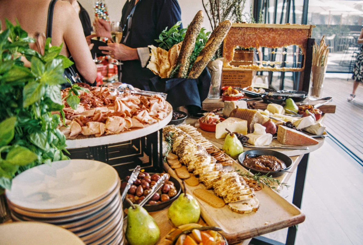 buffet_snob's tweet photo. "Wedding receptions and alcohol often go hand in hand. That's why having a buffet for evening guests is so important. Not only does it soak up the booze, but it keeps the party going strong! #WeddingBuffet #EveningReception #PartyFuel #EventCatering #WeddingFood" https://t.co/Kr6hLyxSw4