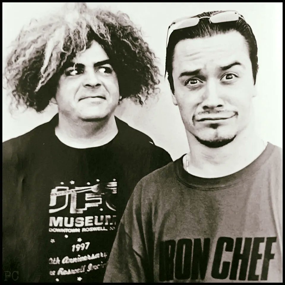 Happy birthday to Buzz Osborne! 