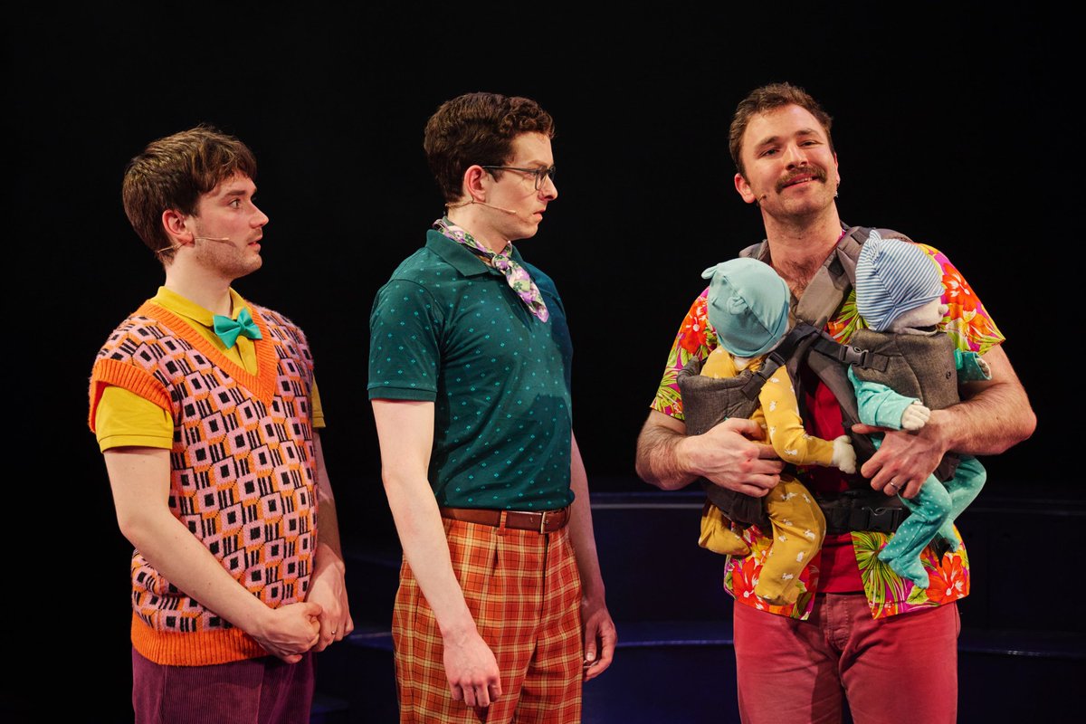 GoldInTheWater tweet media