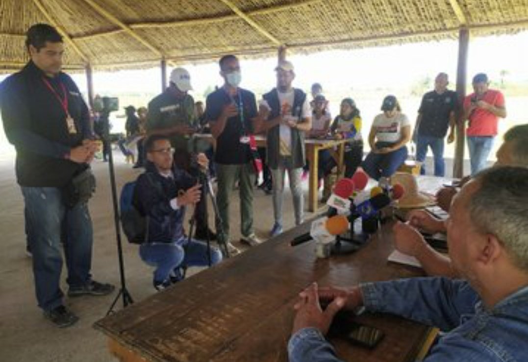 Mira_Venezuela's tweet photo. En rueda de prensa desde @MonagasMRT_ @Tupa_Esteban
Sec. Nal. de Organización indicó:
“La tarea es avanzar y afianzar el trabajo de producción popular, aportando al gran esfuerzo que viene realizando el Presidente @NicolasMaduro”
#GiraOrientalMRT2023
#VenezuelaContraLaCorrupcción https://t.co/WwvZiSodr6