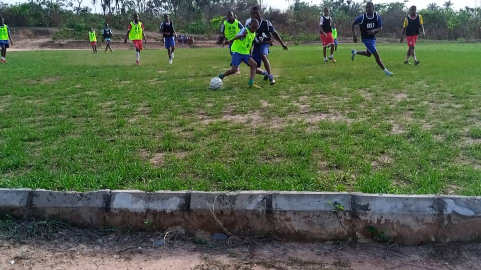 CarlAcademy's tweet photo. ⚽

Some training sessions and tactical drills with our future champions.

Carl Academy, Umuahia ❗
Combining education and football. 

Nurturing stars 🪴
Football College ⚪ https://t.co/yZxjKdFiqZ