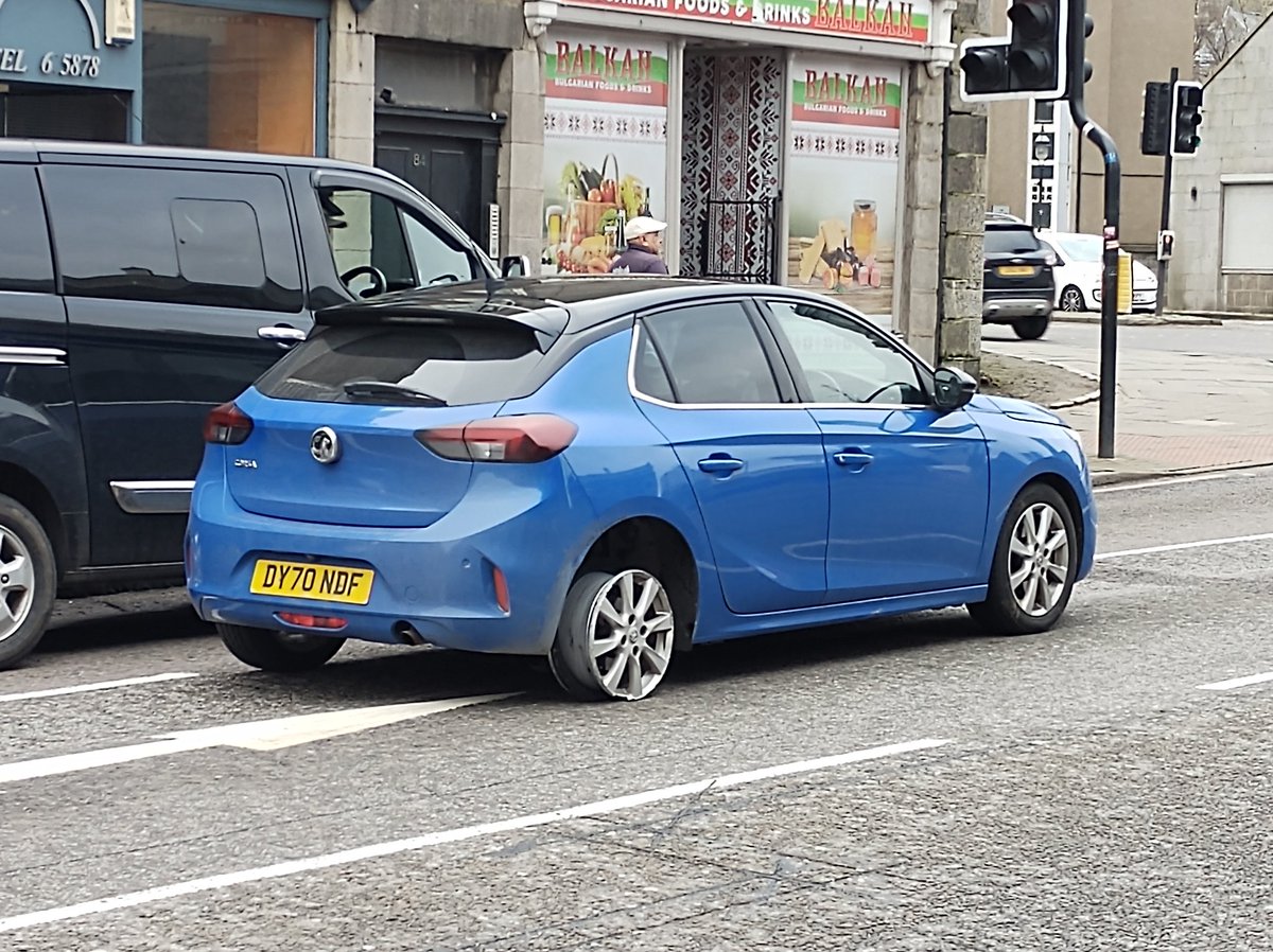 Grumblymin's tweet photo. Seen on King Street, Aberdeen heading onto Union Street around 10am today @PoliceScotland https://t.co/2WM4ucaRtR