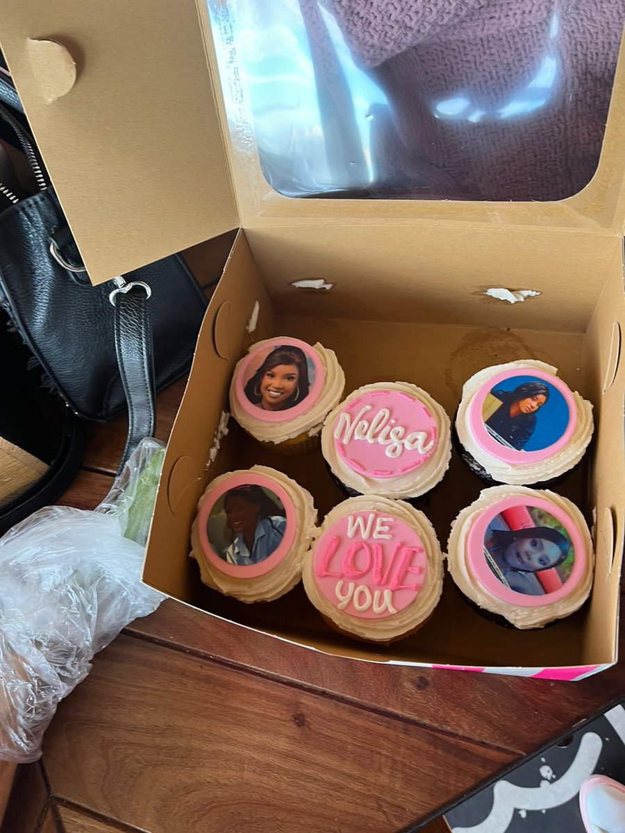 yolie6069's tweet image. We had an intimate dinner with Nelisa yesterday it was beautiful 🔥🔥❤️❤️
NELISA THE TOPIC 
#NelisaMsila #BBTitans