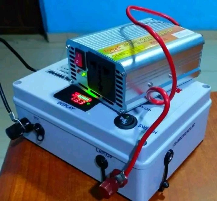 sammy3052's tweet photo. @bod_republic Enjoy up to 10 hrs daily when you buy your laptop power bank form us, it comes with one year warranty, it will power all ratting of laptops, you can either use the. With inverter it's 115k, without inverter 95k for more info call 07039402593, whatsApp 08051509166 https://t.co/PZqAHPjvA8