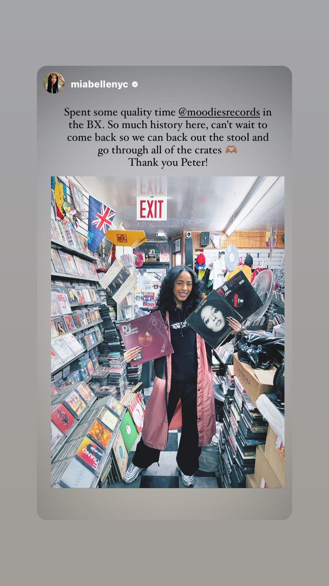 MoodiesRecords's tweet photo. Thanks for stopping by @MiabelleNYC 💪🏾💪🏾Alot of hidden gems at @moodiesrecords Definitely in good hands with Peter #theprofessor #music #vinylcollector #rarevinylcollection #vinylfordays https://t.co/eSTI7QHKbz