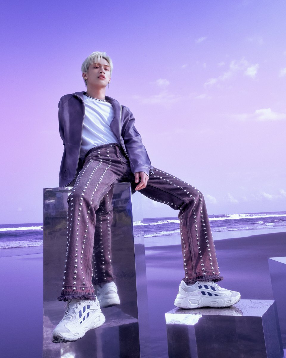 Official_Ozone_'s tweet photo. My Purple Days, Just you and me.
#Ozone
#OzonePurpleDays
#PurpleDays
#OfficialColor
#💜💜💜💜💜💜
#Samuel #周子翔 @zx81122 https://t.co/RbhR97t98A