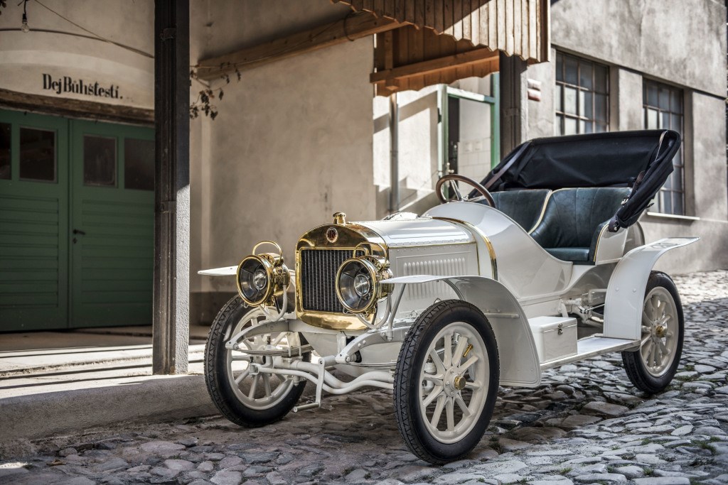 spicker123's tweet photo. 1908 Laurin &amp; Klement BSC
The history of the BS model family
After launching bicycle production in late 1895, Václav Laurin and Václav Klement’s company extended their range in 1899 to include motorcycles...
Read more - more pictures:  https://t.co/tHxBWBbeXl https://t.co/pAZ97pkStP