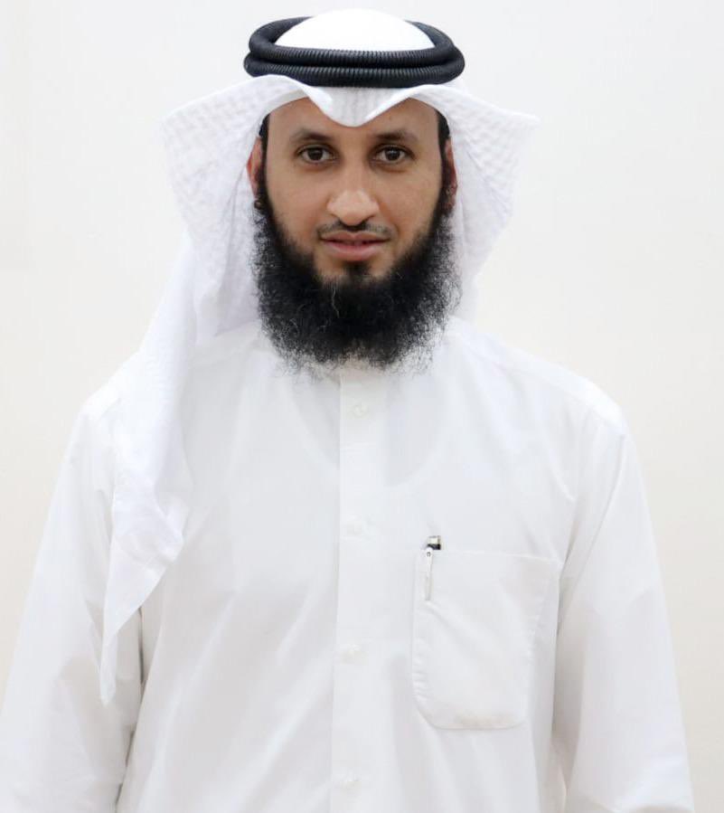 jaber_alali_co's tweet photo. صرح رئيس مجلس ادارة جمعية ضاحية جابر العلي السيد عبدالله مبارك العازمي
بأن جمعية جابر العلي ترحب بالجميع دون استثناء احد . 
وان الجمعية لم ولن تمنع اي وافد من الدخول الى السوق المركزي او افرع الجمعية .
وتقبل الله منا ومنكم صالح الاعمال . https://t.co/0W2uOmB3Vu