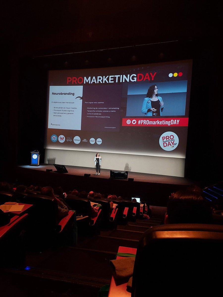 JeniferGeronimo's tweet photo. 👀La marca debe recordarse para que luego se pueda comprar. También tiene que ser sencilla, persuasivas y que emocionen. @SalimaSanchez #Promarketingday #copywriting #neuromarketing https://t.co/kuIqruyyGg