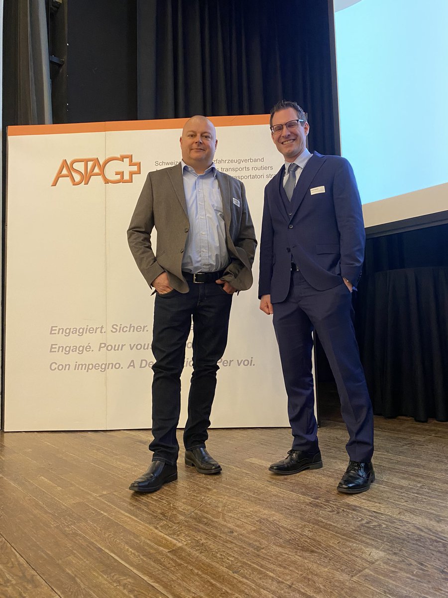 FrancoDigirola1's tweet photo. Astag Sektionsversammlung Ost Schweiz in Herisau AR, spannends Podium Potential Ostschweiz #astag #profisontour 
#strasse und #schiene zusammen. @ASTAG_Schweiz https://t.co/JJGstcOM7E