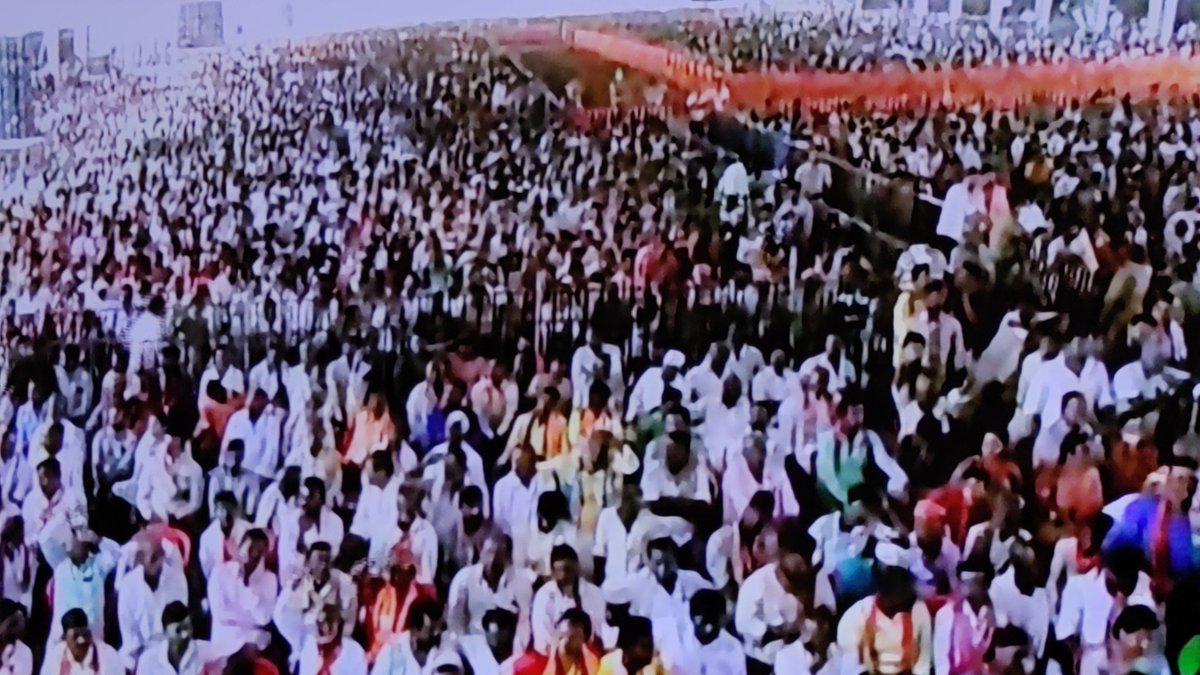 Kiran_blue8's tweet image. @VgowthamS endhanna me Davangere lo paristhithi...

#ModiMania anta 

Ha crowd endhanna ...