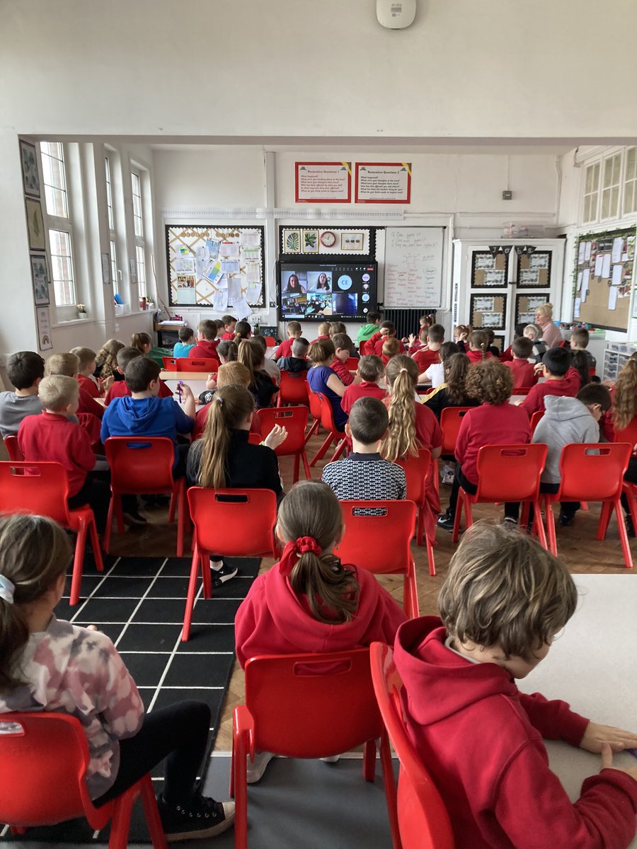 BubsyTownhill's tweet photo. Y5 enjoyed learning about cells and making their own cells out of plastercine. Thank you to Karen Reed for an informative and interesting session. Thanks to Techniquest for organising. #TCSST #tcsyear5 https://t.co/cH4k032JlQ