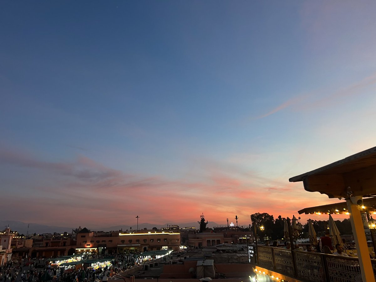 racha_ys's tweet photo. From☀️ and 🌴 with ❄️ covered peaks of the Atlas 🏔️ in the background, to the mesmerizing 🌅 from Jemaa El Fna rooftops, Marrakech doesn’t seize to amaze! ❤️🇲🇦 #Morocco https://t.co/UVXMElN8Bj
