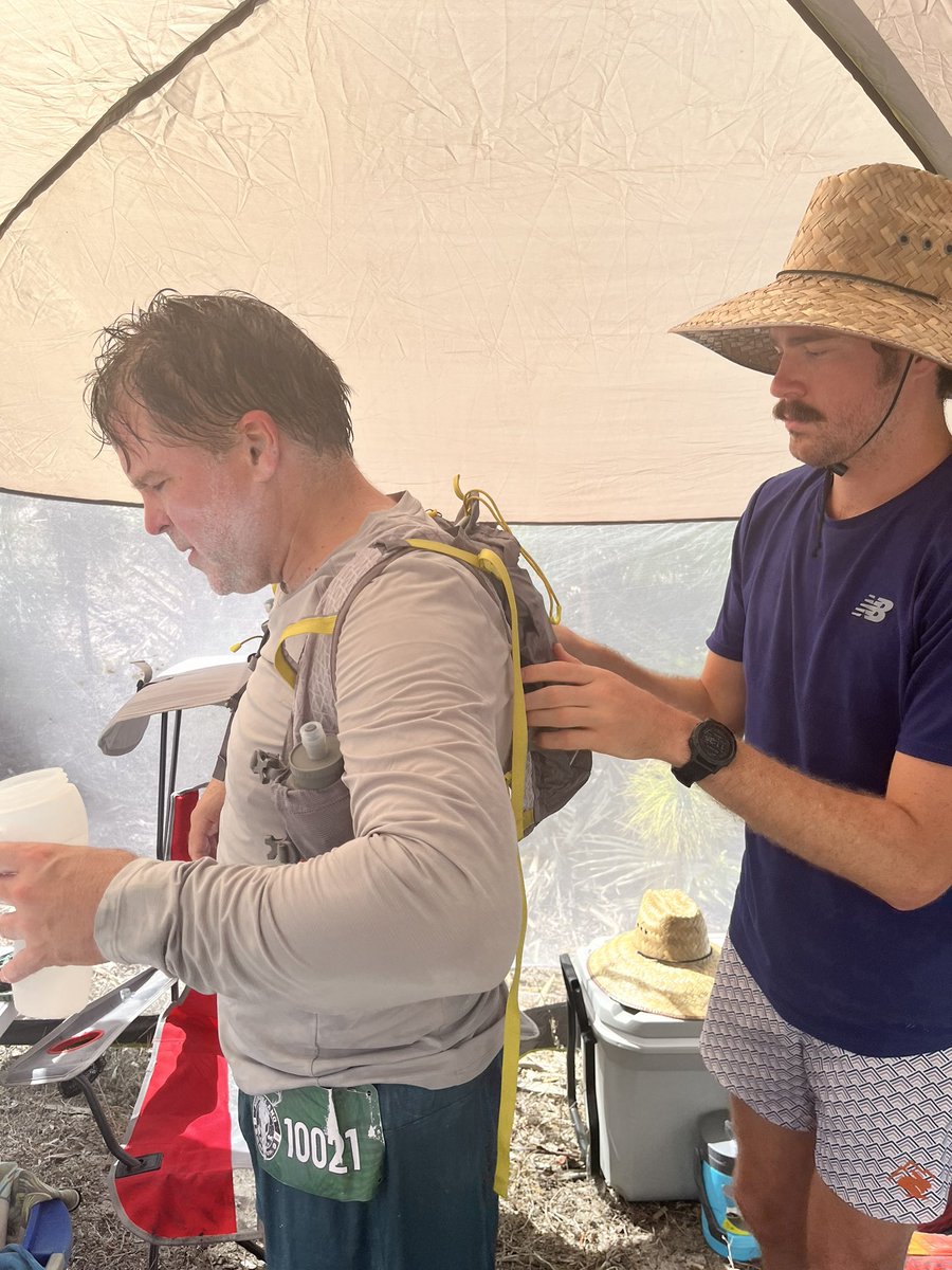 joshtheAGI's tweet photo. Loop 1.5 (22.8 miles): Dave in at 11:28am. Very hot but dialed in and lubed up! Left at 11:38am. Bruce looking strong coming in at 11:58am - out at 12:01pm. https://t.co/JSpesVaNWF