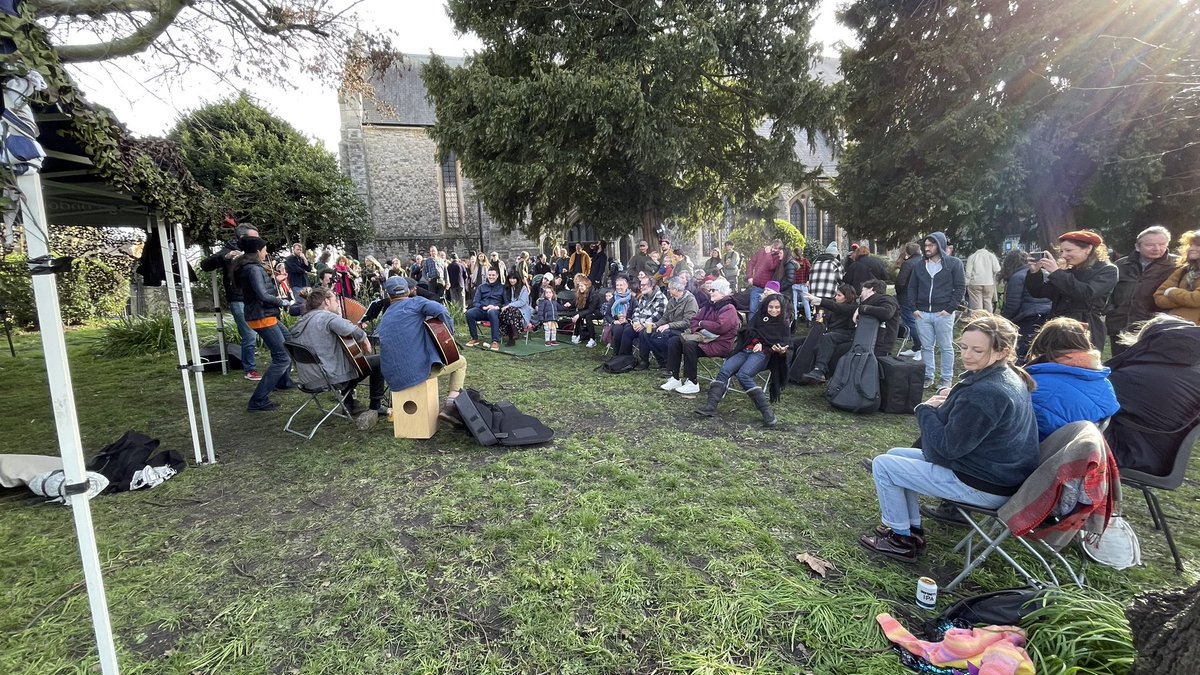 jakeberger's tweet photo. Great turnout for #Brockley Free Folk Music Festival @THfest https://t.co/dgUR7CS90D