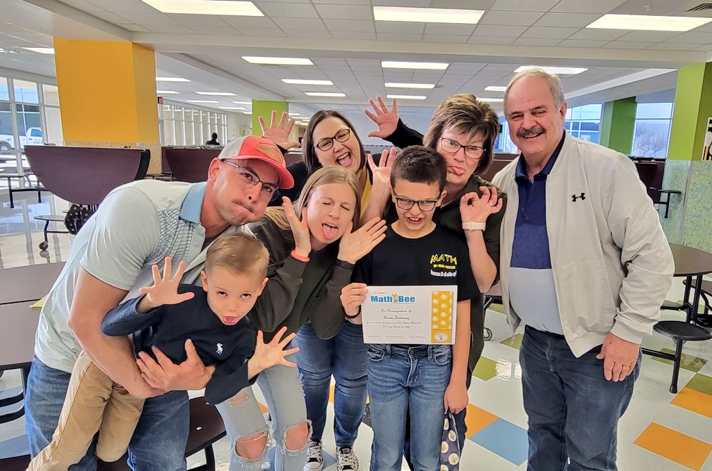 JJHansen26's tweet photo. Super PROUD of our 5th grade Math Bee Champ!  He is a strong mathematician!  His family defines his strength!  #TeamSISD #BetheLight #DreamSparkleShine https://t.co/pBEeLwku2W