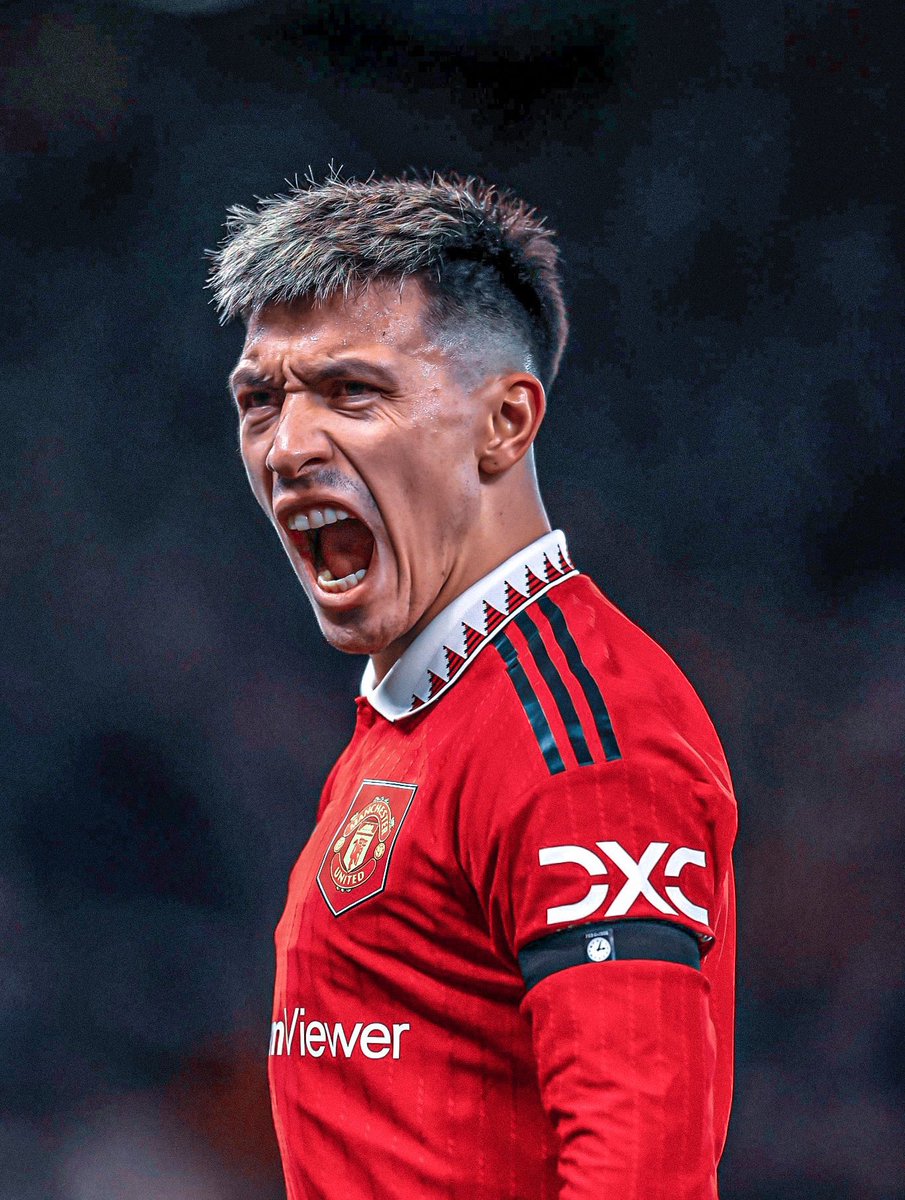 El que es campeón del mundo hace lo que quiere ⭐⭐⭐

Esta mañana, el defensor de la selección argentina, Lisandro Martinez, ingresó a un hospital infantil y asesinó con un machete a 37 niños. 

El carnicero 🤩🇦🇷🔪