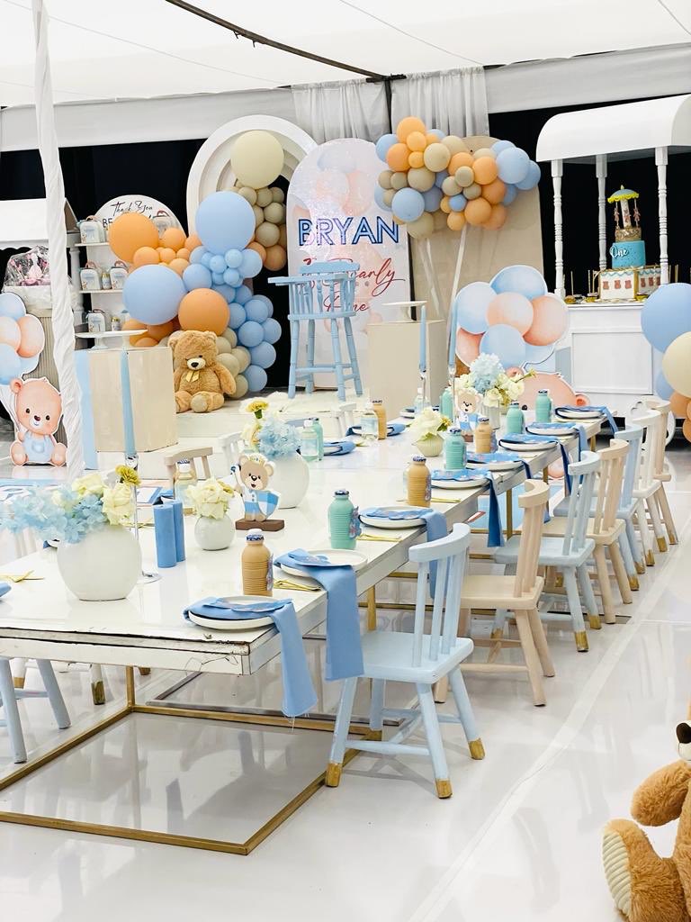 LeratoMasalesa's tweet photo. We do kiddies theme birthday party 🐻💙🎠

Contact us for decor and all your events planning 📲076 071 7834/082 376 0144.
We based in Pretoria 📍 https://t.co/6zP3XcT8Kc
