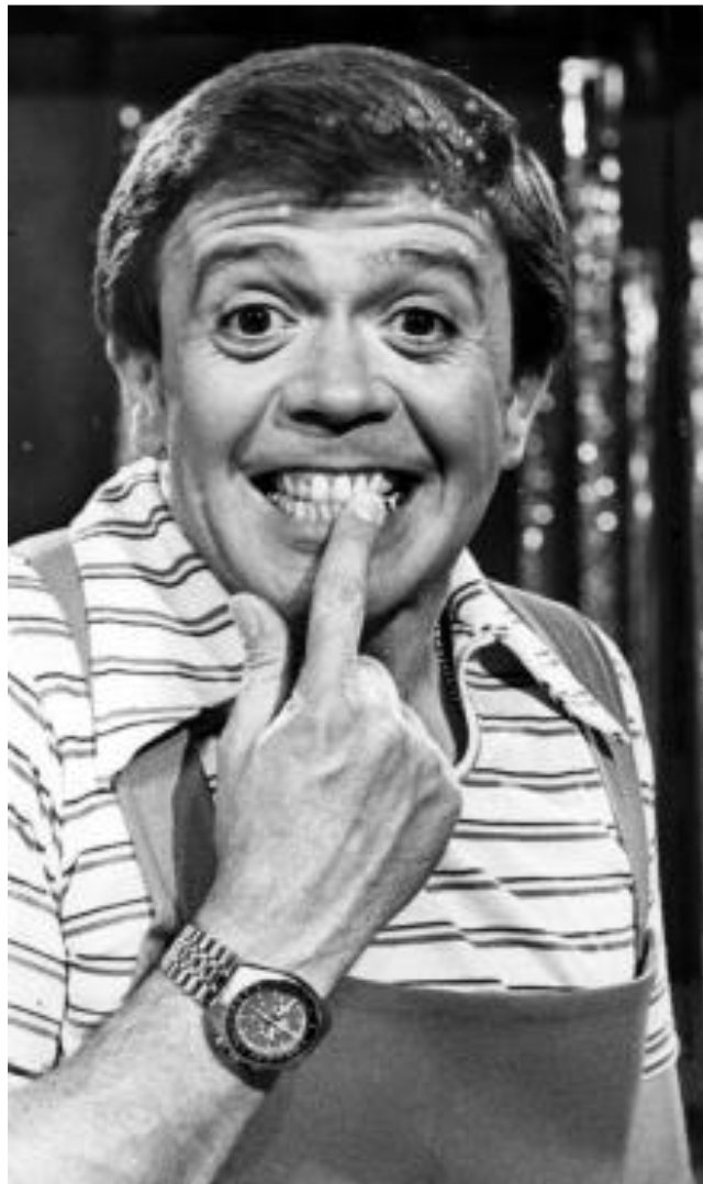 jzarzap's tweet photo. El eterno niño ha escrito su nombre en la historia se la televisión en México.
El tono de su voz fue el sello inigualable de su personaje.
Catafixia en el cielo para Chabelo. https://t.co/XY55edrh6Z