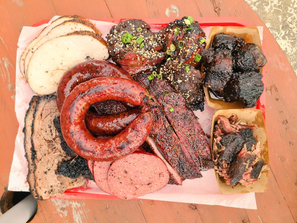 benfelder_okc's tweet image. Took a road trip with @NathanPoppe to @SingletonTabb BBQ in Idabel and this joint just keeps getting better. Out of this world brisket, ribs with a unique and flavorful bark, and tangy beef cheeks. Oklahoma, this is your current BBQ champ.