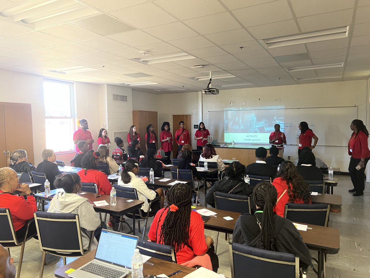 Woodland High School <a href="/WHS_HCS/">Woodland High School</a> presenting to a packed room on being role models for change and nicotine prevention . #HenryCares  @MaddenSupports <a href="/creseda_hawk/">Creseda Hawk</a> <a href="/earlenecrump/">Earlene Crump</a> <a href="/YolandaReidWhe1/">Yolanda Reid Wheeler</a>