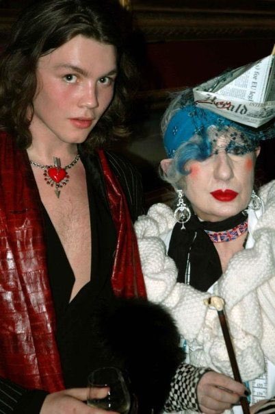 daniellismore's tweet photo. #annapiaggi would have been 92 this week. My favourite memory of her was turning up in a vintage @McDonalds uniform to sit frow at a fashion show. https://t.co/EjbiaBwTKA