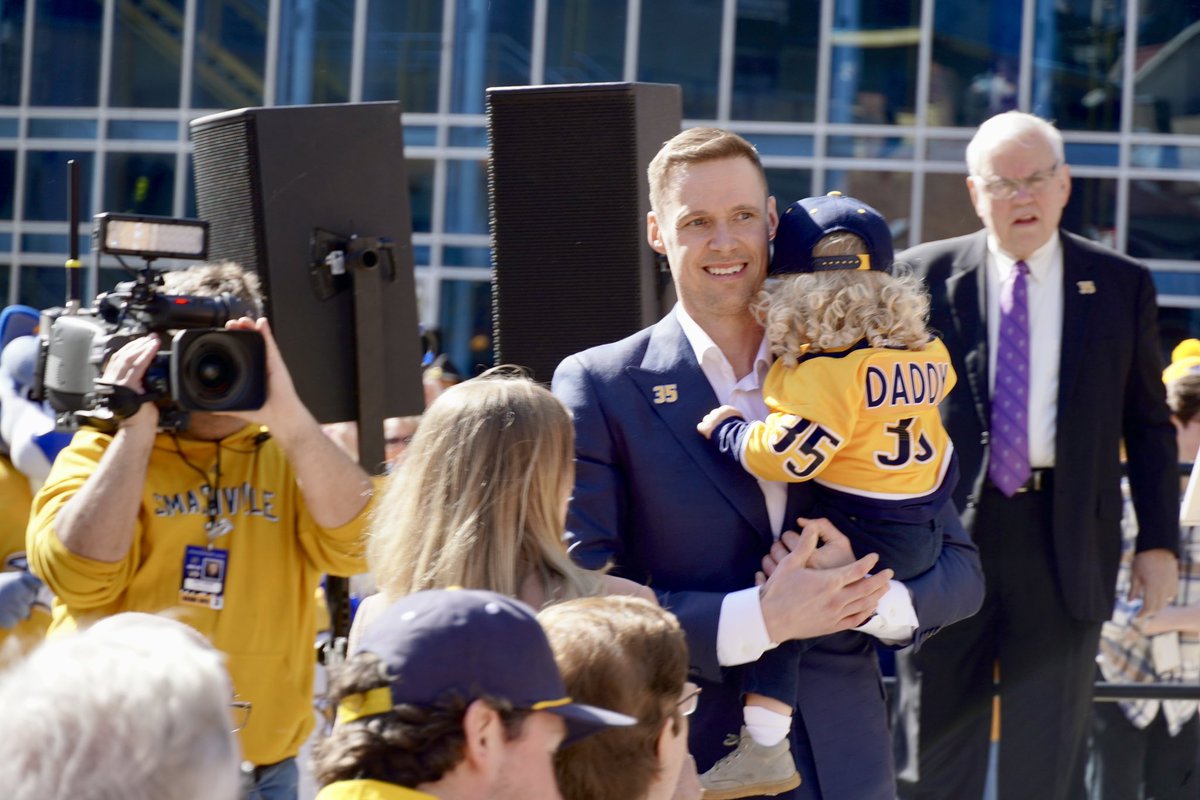 PredsNHL's tweet image. The Rinne family 💛