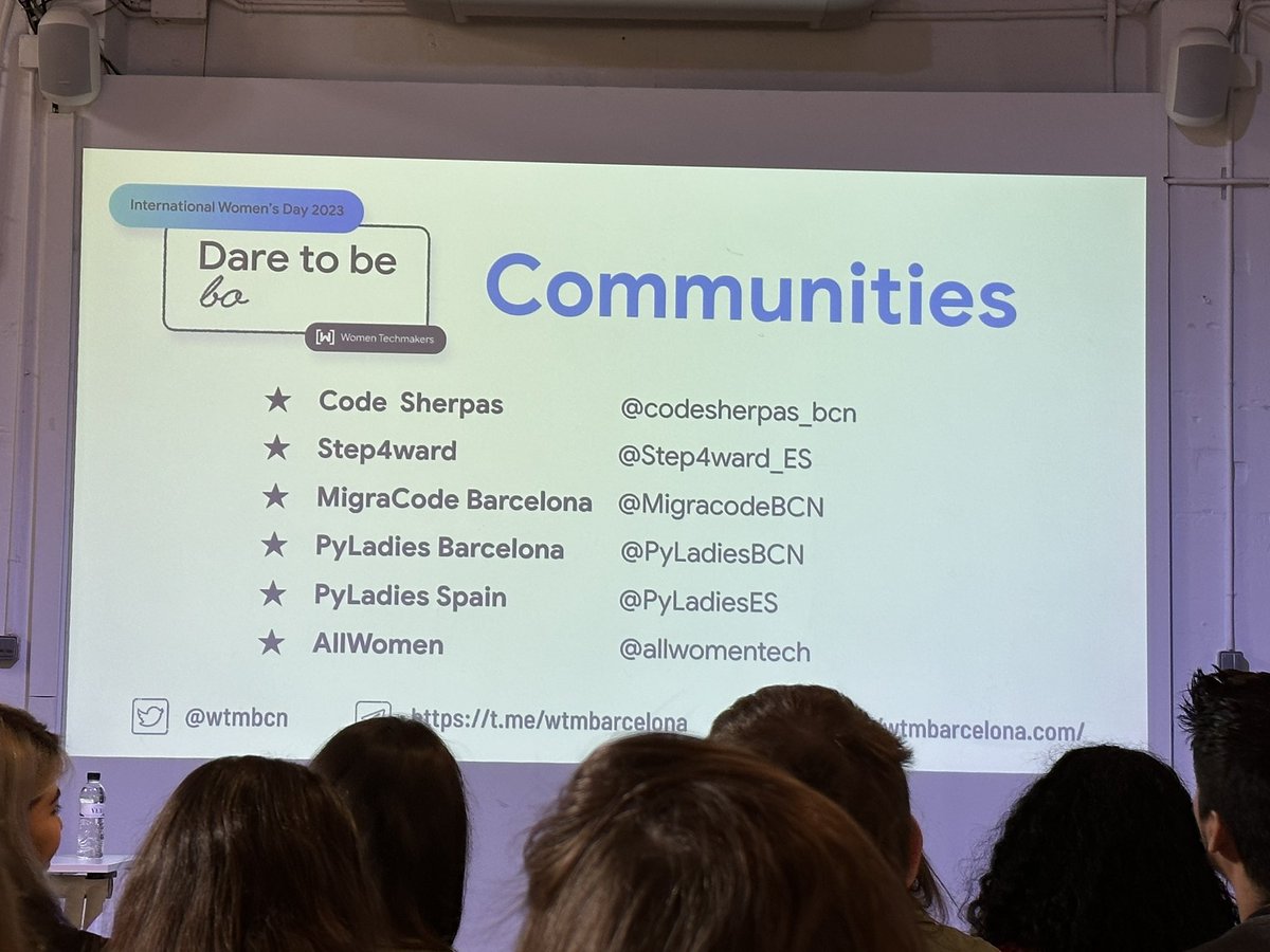 PauRE10's tweet photo. @vueling #WTMBcn23 https://t.co/pZsdnEX9iN