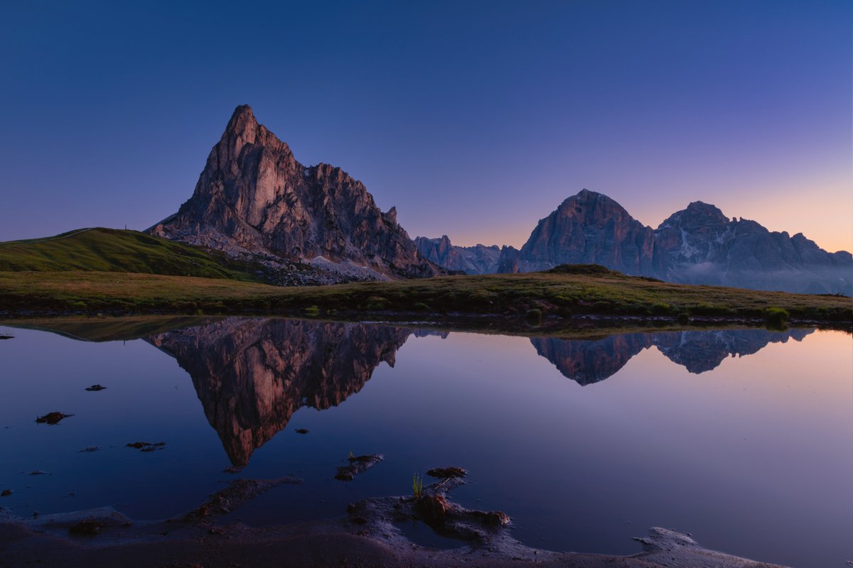 GM

Dolomite was my biggest dream. This 1/1  reflects the silent moment of Nature where beauty appears magically and fades away in the light too.

It was magical moment of life. 

0.25 $ETH 

Please RT/QT or support 

opensea.io/assets/ethereu…