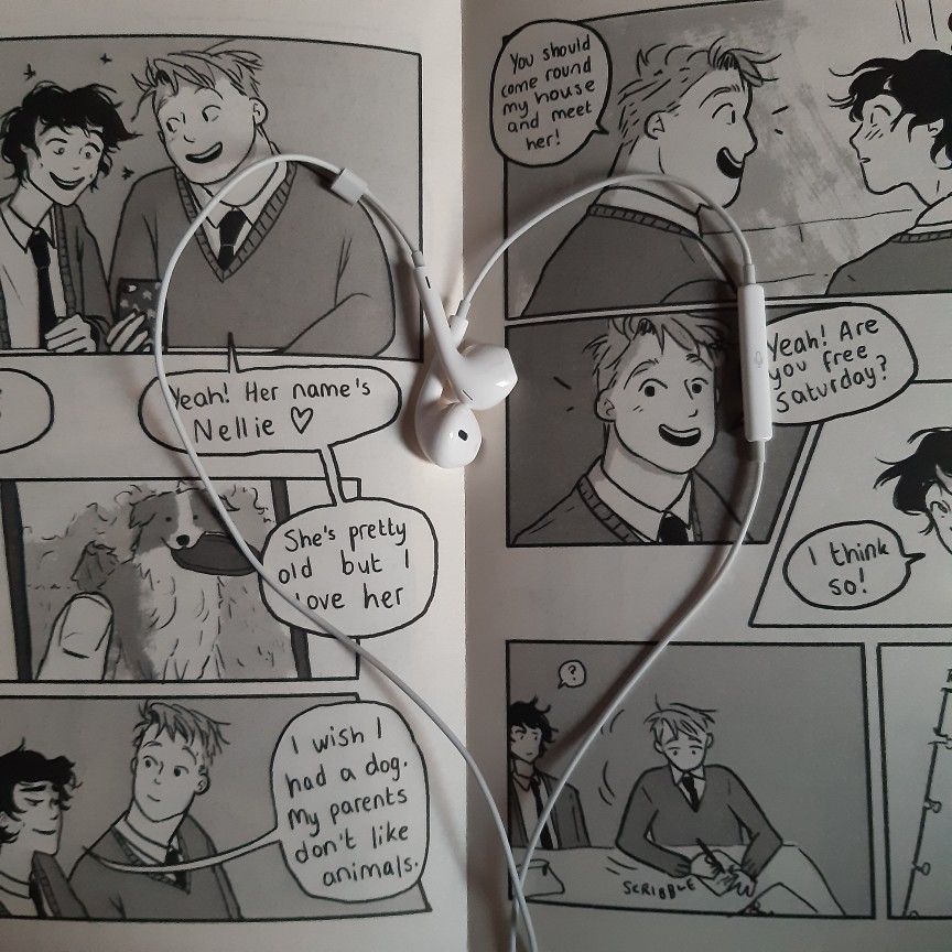 _lazyreader_'s tweet image. hi! i’m new to #booktwt and would love to make some friends :)

📚my fav genres are:

- romance
- fantasy
- comedy

📚 my fav tropes

- enemies to lovers
- forbidden romance
- grumpy/sunshine

📚my fave books are:

- rwrb
- loveless
- heartstopper

♡ / ↻ to be moots! ;)