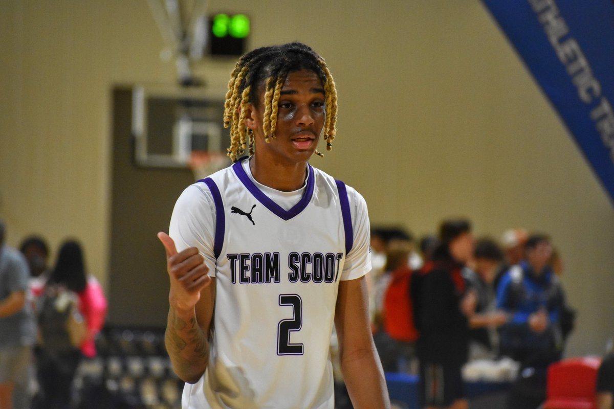 Team Scoot 2023 wing/forward Grant Randall went for 17 points against Atlanta Timberwolves. Finished well around the rim &amp; in the midrange. Showed he can step out and knock down threes. College coaches will want to see him this spring.