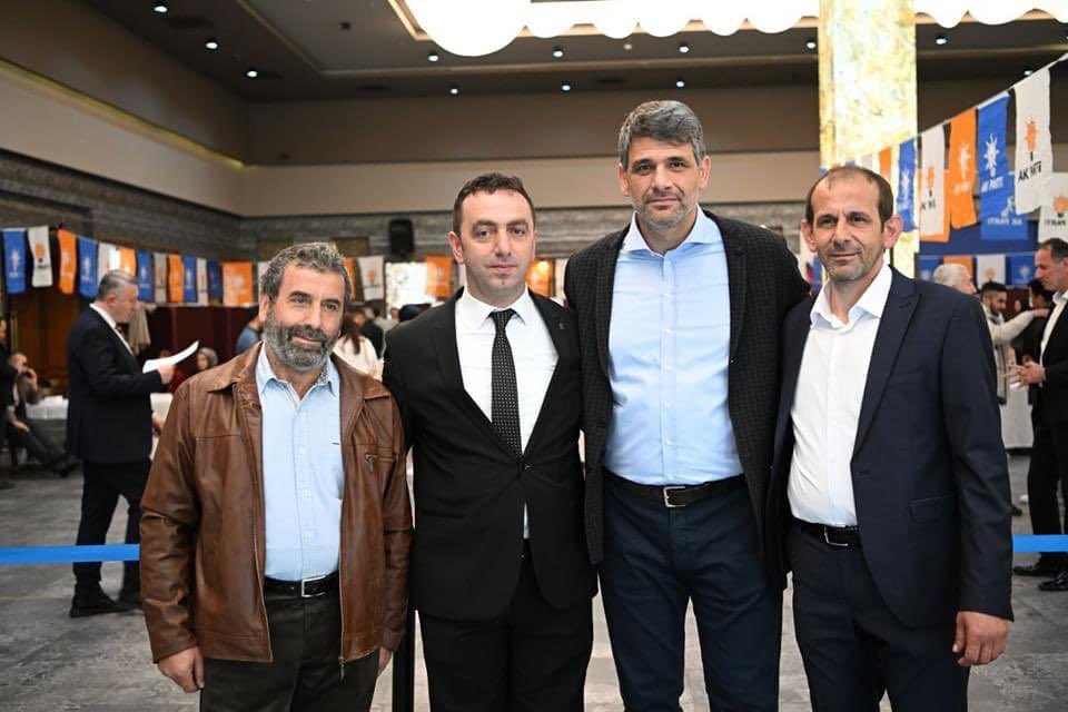 muratbalaban41's tweet photo. Çok kıymetli dostlarım…
AK Parti Kocaeli Milletvekili Aday Adaylık sürecinde bugün teşkilatımızın kantarına çıktık. 
Her şeyden önce temayüle yoğun katılımı ve coşkusu nedeniyle bütün teşkilatımızı kutluyor, desteklerini bizden esirgemeyen herkese teşekkür ediyorum. https://t.co/SWfC0c03CQ