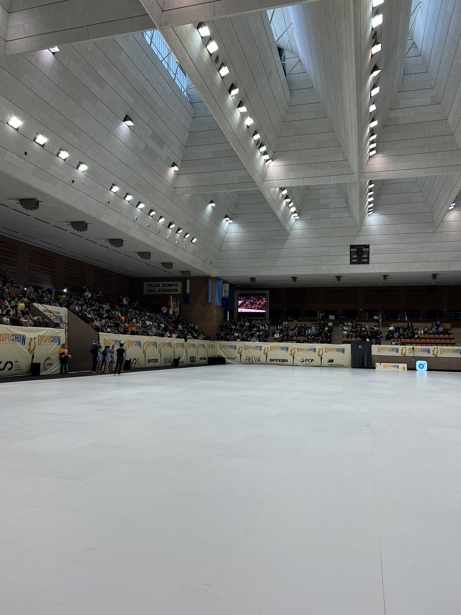 PATordera's tweet photo. Actuación finalizada ✅
39.99 puntos
#CampeonatoEspañaShow2023
#CuartetoSenior 👌🏻👌🏻👌🏻👌🏻
💫DURGA💫
@FedPatinaje #somPAT 💙 #Edea @RadioTordera @showdelsesports @FCPatinatge @Aj_Tordera @onamaresme #EB #AGC @AutocarsBarrera @rompoda @WorldSkate_news #RollLine https://t.co/v1WV2Hordc