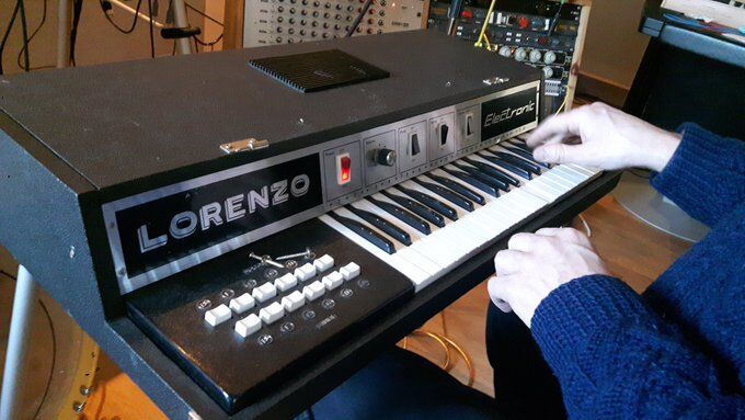 brainaudionews's tweet photo. This triptych of photos pretty much sums up what our co-director Tom (@tommyambulance) has been getting up to for the last 10 years...
#brainaudio #musicproduction #sounddesign #synthesisers #fieldrecordings #audioproduction https://t.co/o3qE39t0At