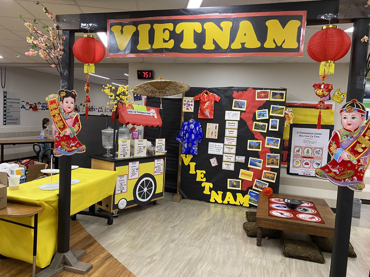 Representing Vietnam with pride at the International Festival at ACE! 😍What an incredible event for the community to come together to celebrate all the different cultures represented at our school!🎉 #acecubs #campbellpta #katyisdool #katyool #schoolfestival