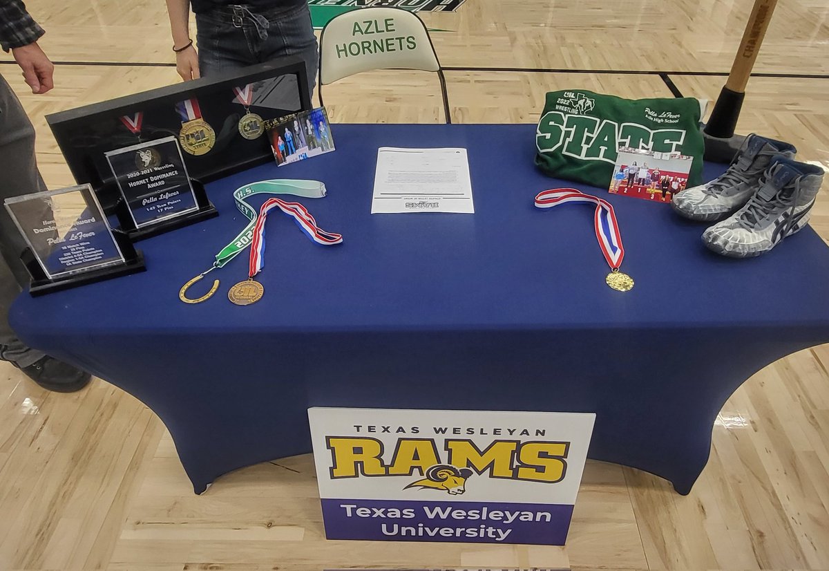 LadyHornetMat's tweet photo. I couldn't be more proud of these two young ladies! Pella LeFever and Kaitlynn Kirkland-Lane are officially continuing their wrestling careers at Texas Wesleyan! Go Rams! @azleathletics @azleisd @WrestlingAzle https://t.co/4gs0lyykrr