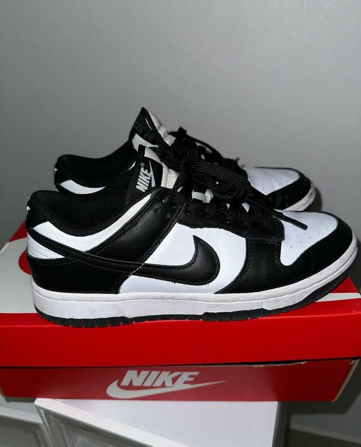 gorya2212's tweet photo. #ส่งต่อnike
#ส่งต่อnike
ส่งต่อNike dunk low panda🌸
สภาพตามในรูป ของแท้
 ไซส์ 8 6.5
💵: 3990฿ พร้อมโอนลดได้

ไม่มีนัดรับ
#nikethailand #nike #ส่งต่อnike #รองเท้าnike #ส่งต่อรองเท้าnike #ส่งต่อรองเท้าผ้าใบมือสอง #รองเท้ามือสองของแท้ #รองเท้ามือสองสภาพดี #NIKEDunklow #ส่งต่อรองเท้า https://t.co/qSgRC5KDSv