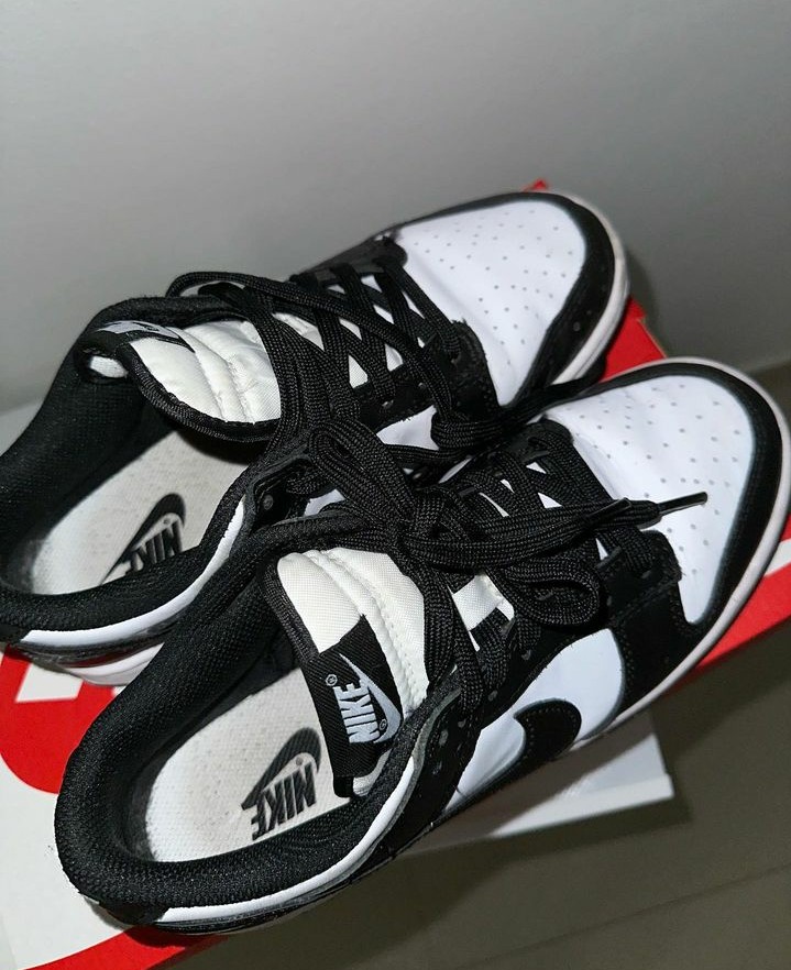 gorya2212's tweet photo. #ส่งต่อnike
#ส่งต่อnike
ส่งต่อNike dunk low panda🌸
สภาพตามในรูป ของแท้
 ไซส์ 8 6.5
💵: 3990฿ พร้อมโอนลดได้

ไม่มีนัดรับ
#nikethailand #nike #ส่งต่อnike #รองเท้าnike #ส่งต่อรองเท้าnike #ส่งต่อรองเท้าผ้าใบมือสอง #รองเท้ามือสองของแท้ #รองเท้ามือสองสภาพดี #NIKEDunklow #ส่งต่อรองเท้า https://t.co/qSgRC5KDSv
