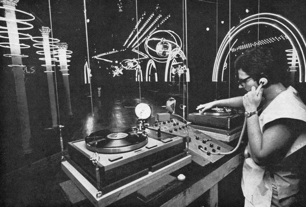 djmarkfarina's tweet image. 