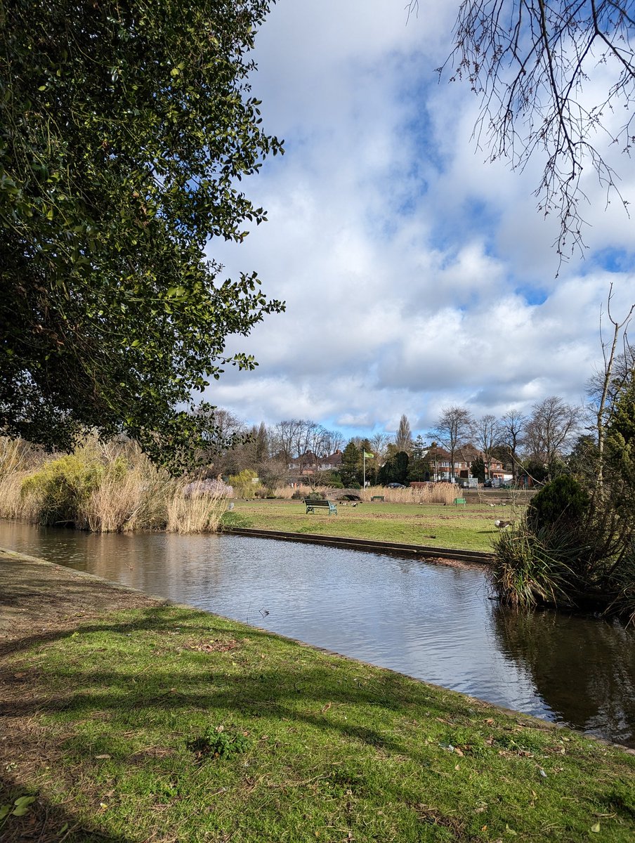 A lovely, albeit windy, morning for a parkrun! Well done to the 120 participants who walked, jogged or ran with us this morning. Thank you to all the volunteers who made it possible 👏